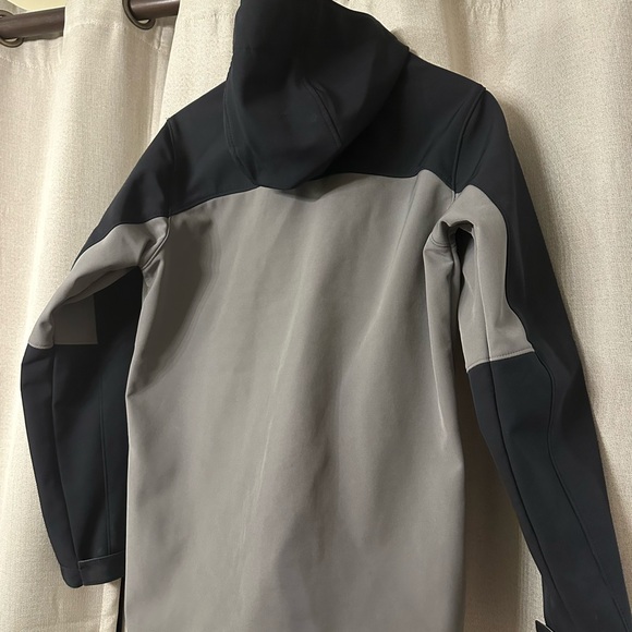 Like New - Men's Thunder River Hooded Softshell - Small - Picture 5 of 5